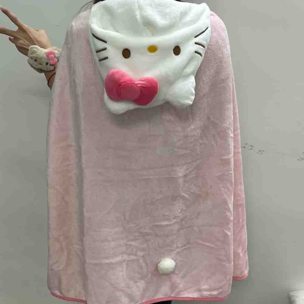 Simpatico Mantello Hello Kitty - Shawl Wrap Winter recensione e prezzo
