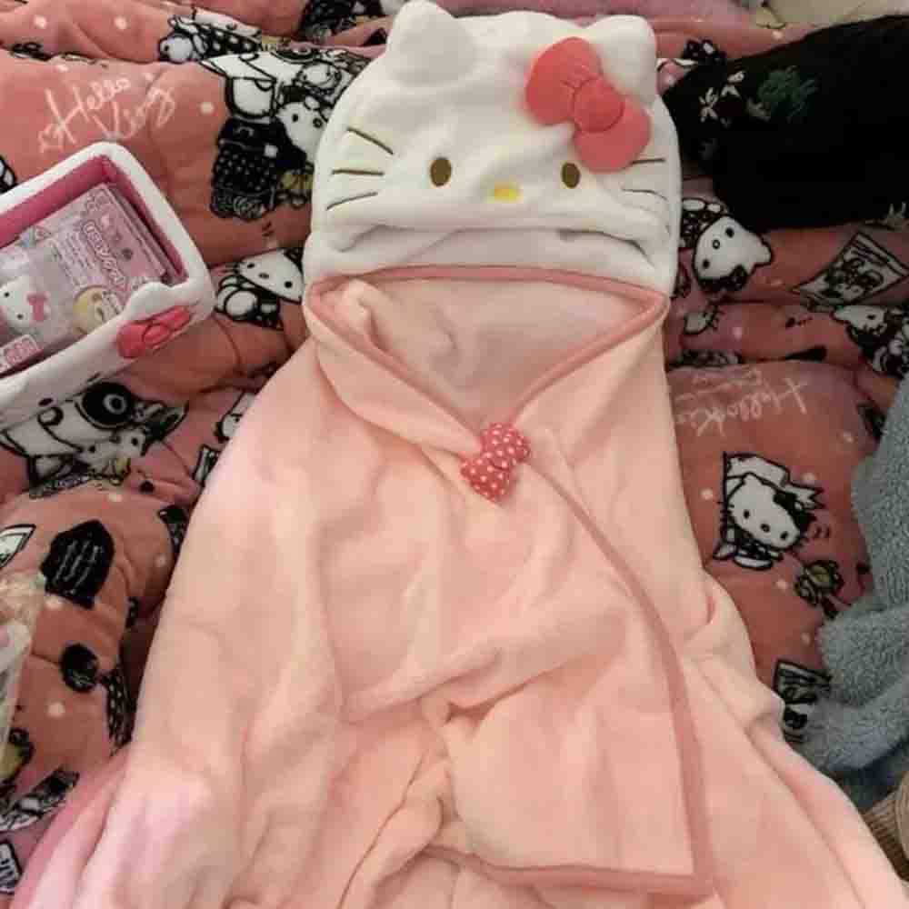 Simpatico Mantello Hello Kitty - Shawl Wrap Winter recensione e prezzo